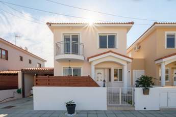 Retiring in Cyprus